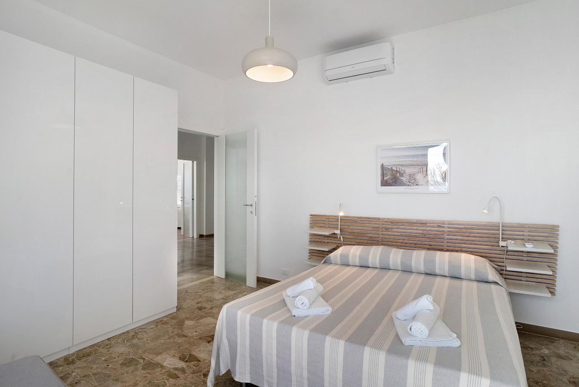 Ferienwohnung Fronte Mare - Marina Di Marina dʼAndora Exterior foto