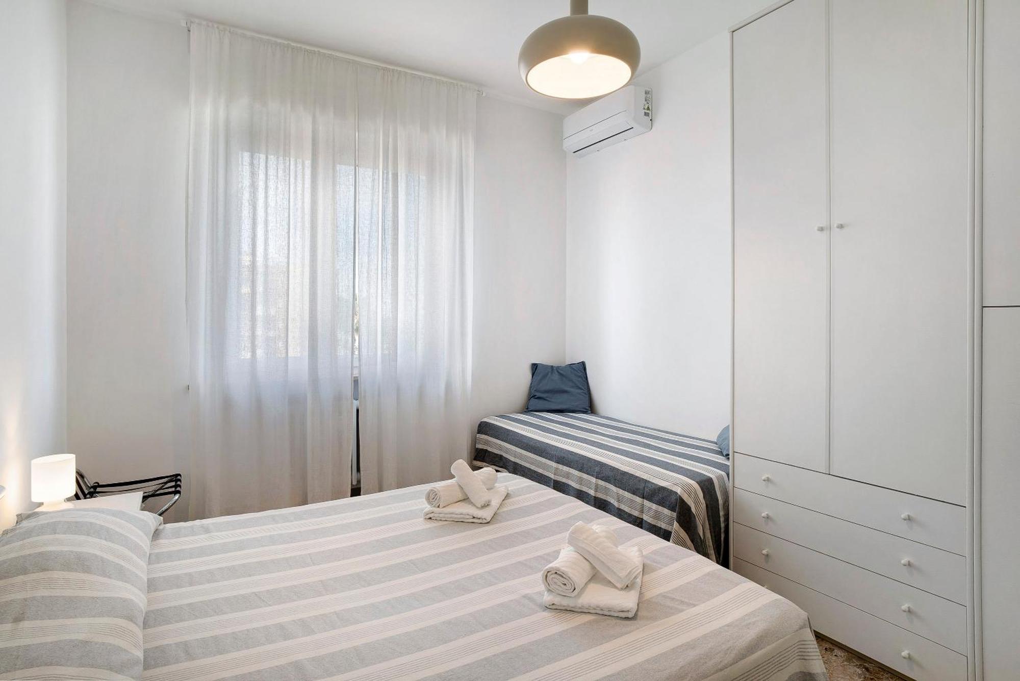 Ferienwohnung Fronte Mare - Marina Di Marina dʼAndora Exterior foto