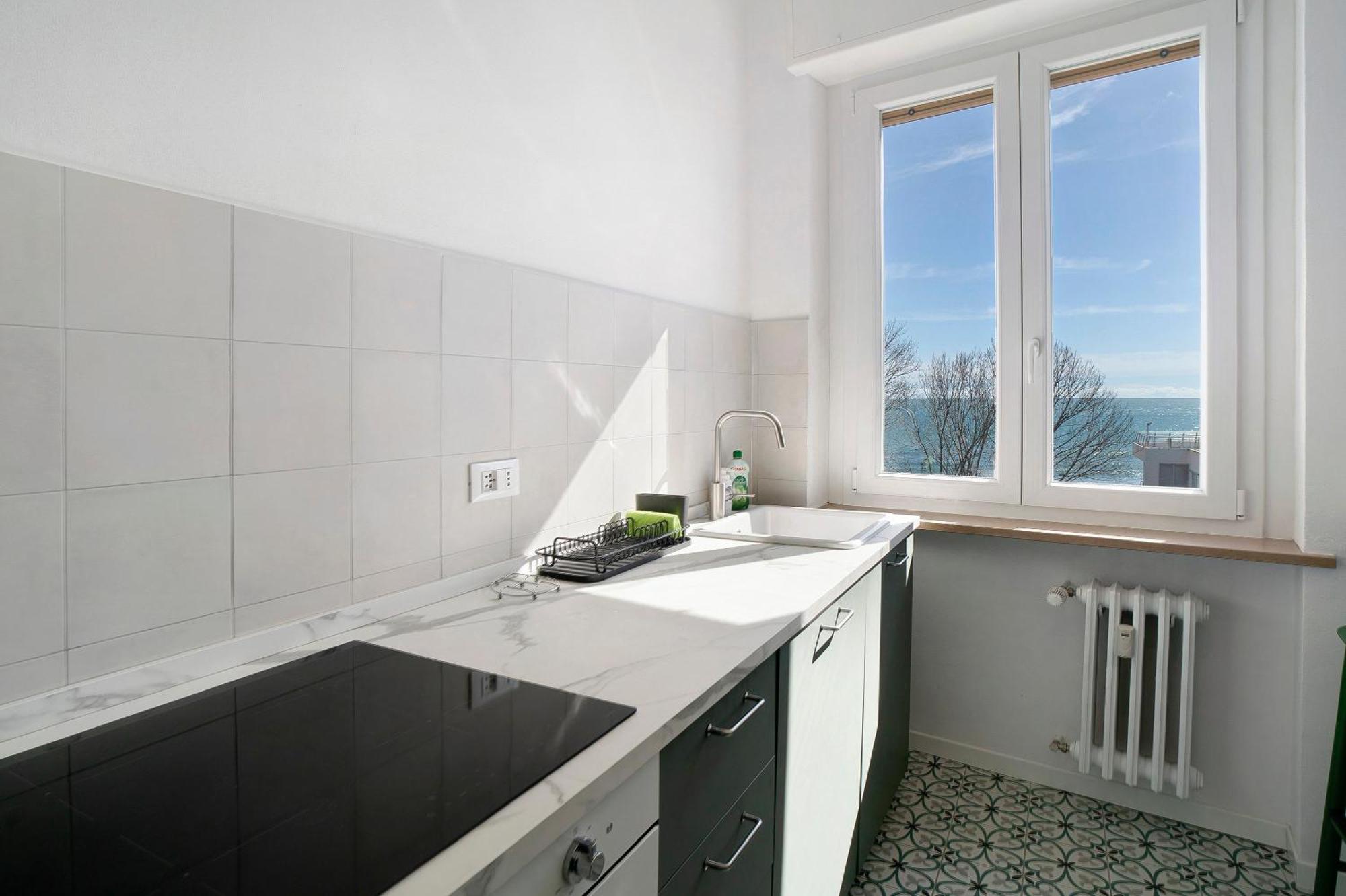 Ferienwohnung Fronte Mare - Marina Di Marina dʼAndora Exterior foto